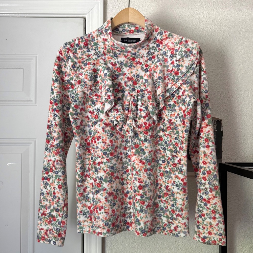 PASTICHE white multicolor floral ditsy ruffle long sleeve mock neck fleece top